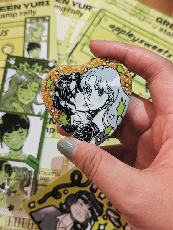 glitter heart badge